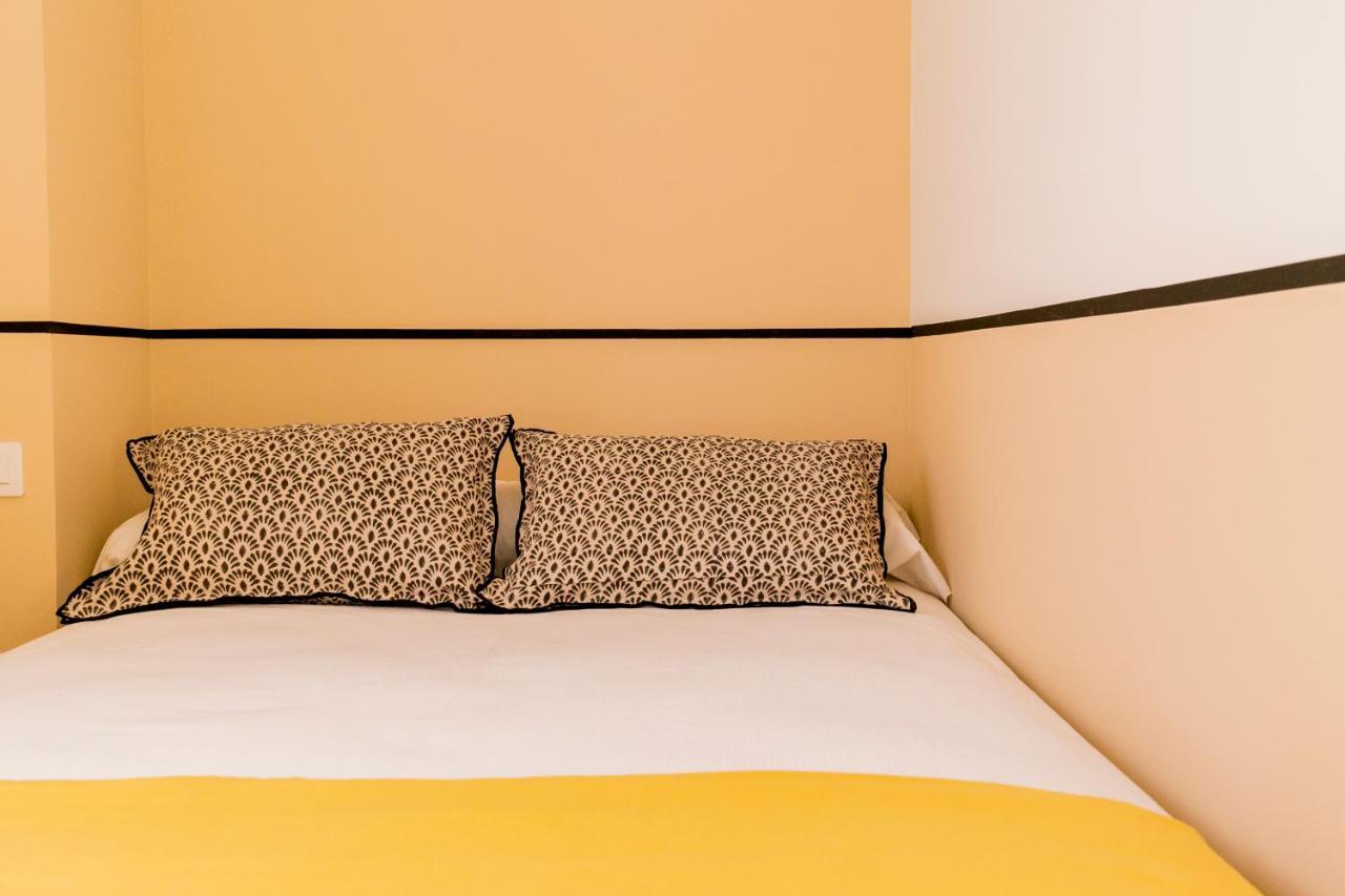 Pasaje Zamora Apartamentos Sevilla Bagian luar foto